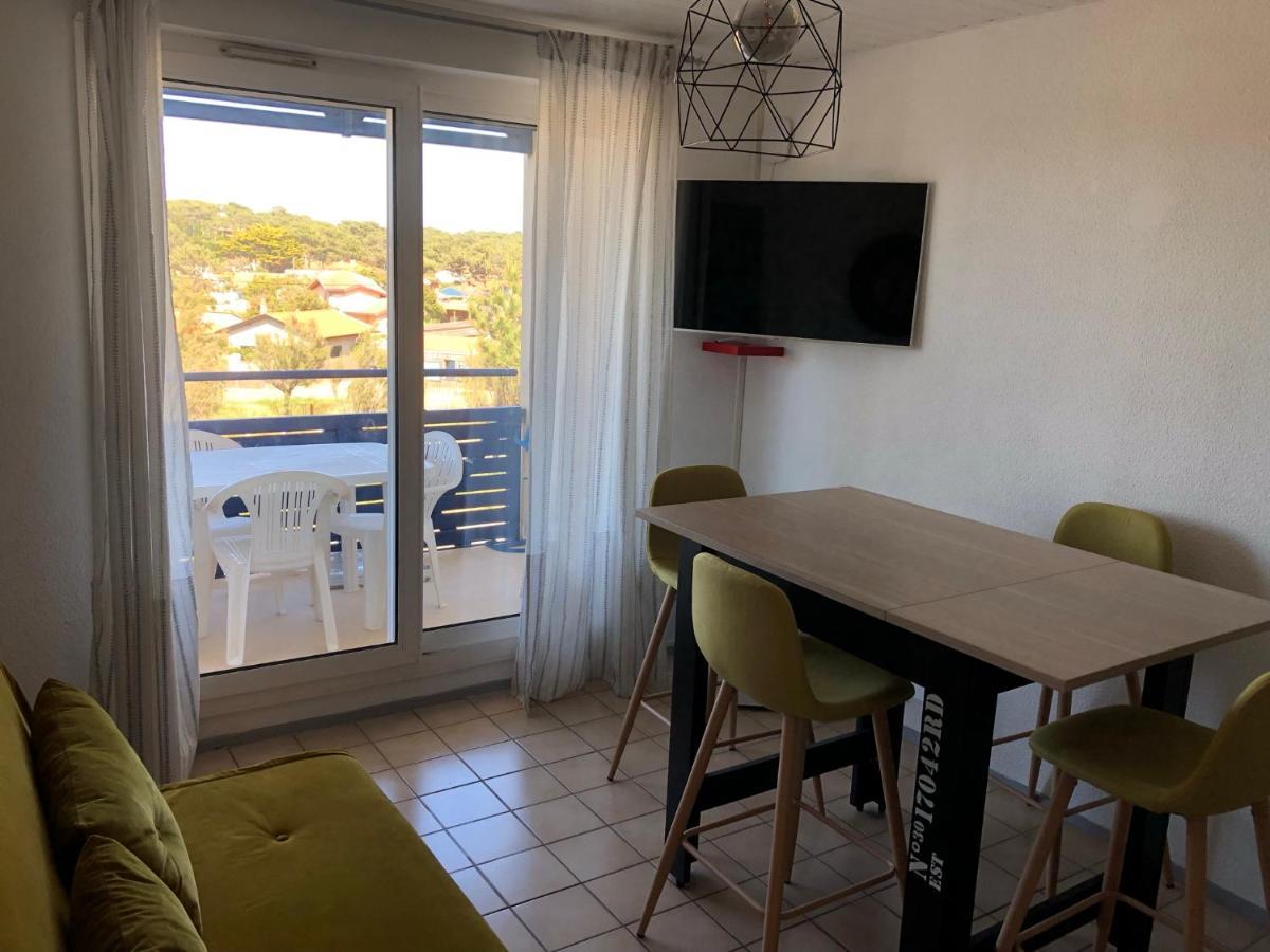 Appartement Climatise Avec Piscine & Mer Bleu Marine Lacanau Bagian luar foto